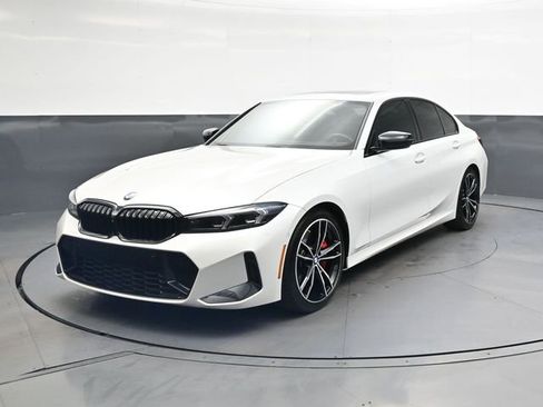 Used 2023 BMW 330i Sedan w/ M Sport Package RWD image 9
