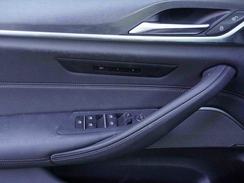 Certified 2023 BMW 530i xDrive w/ M Sport Package image 15