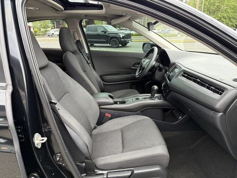 Used 2019 Honda HR-V EX image 17