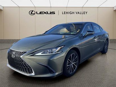 Certified 2025 Lexus ES 300h w/ Premium Package