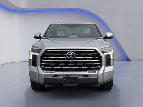 Used 2023 Toyota Tundra Capstone AWD/4WD image 3