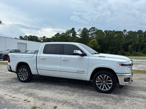Used 2025 RAM 1500 Limited AWD/4WD image 2