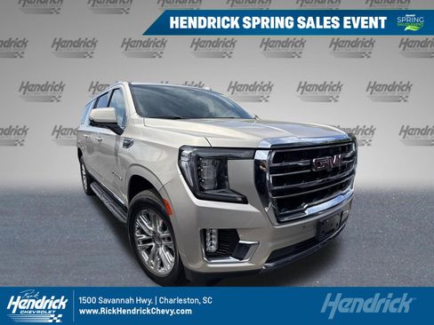 Used 2021 GMC Yukon XL SLT w/ SLT Luxury Plus Package image 1