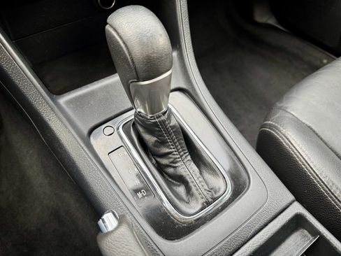 Used 2015 Subaru Crosstrek 2.0i Limited image 25