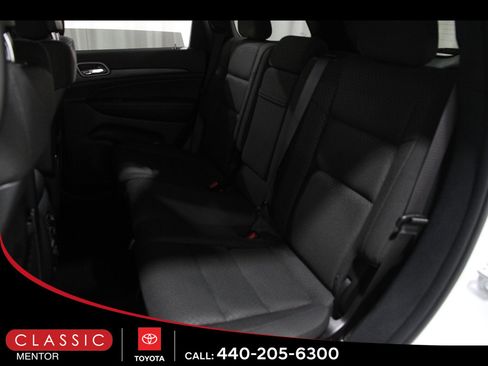 Used 2019 Jeep Grand Cherokee Laredo image 21
