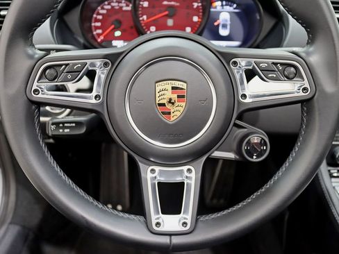 Used 2022 Porsche 718 Boxster RWD image 18