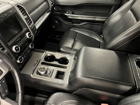 Used 2021 Ford Expedition XLT RWD image 18