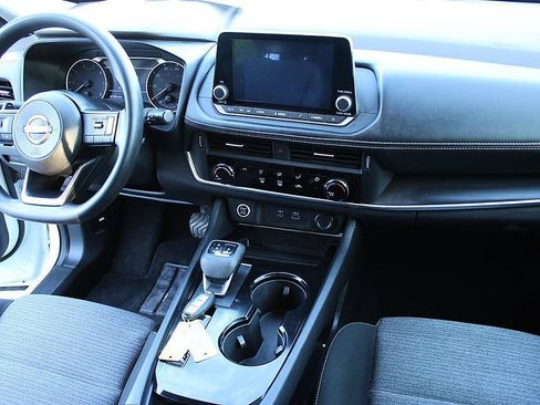 Used 2022 Nissan Rogue S FWD image 19