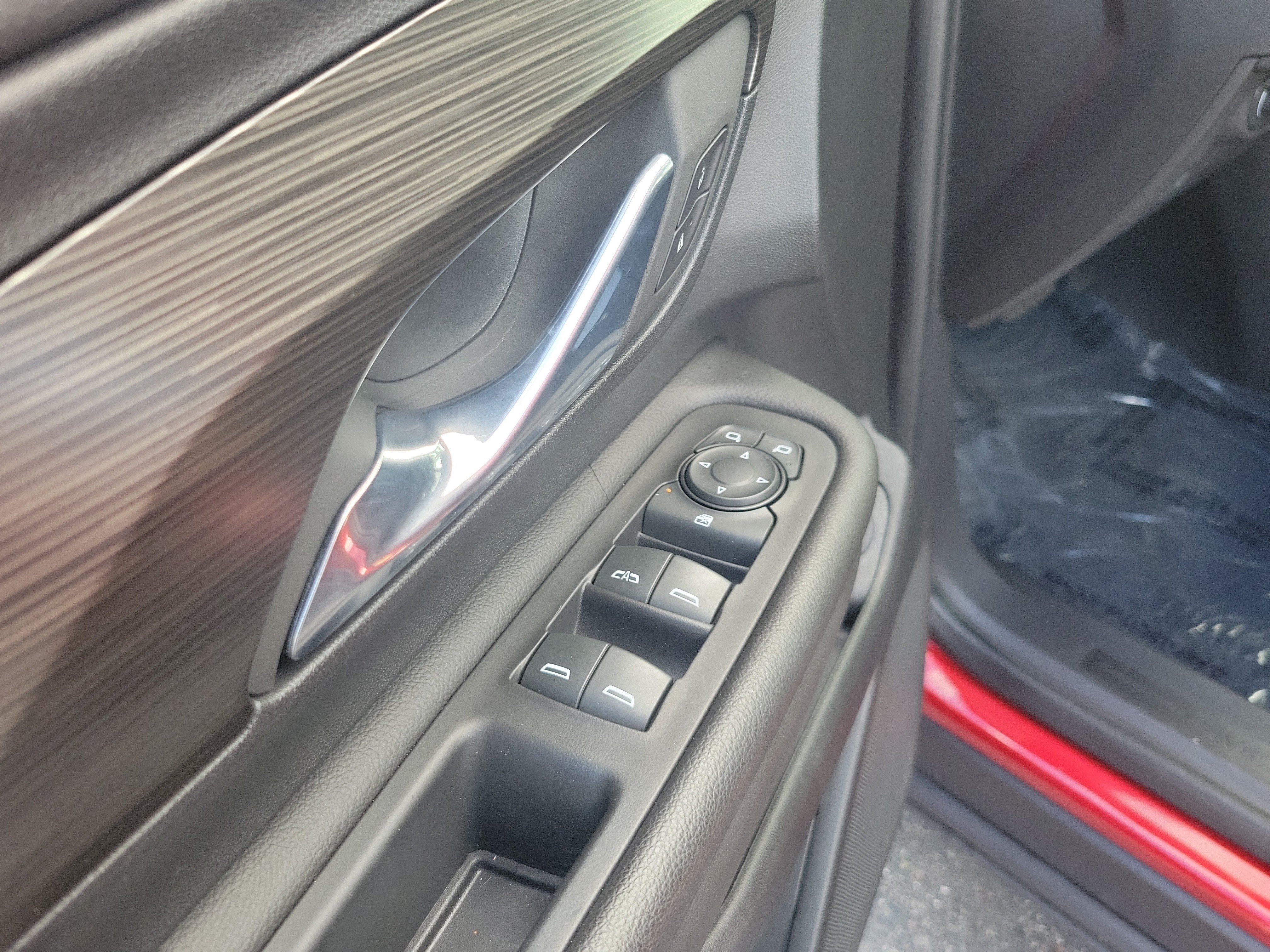 Used 2023 GMC Terrain SLE w/ Driver Convenience Package FWD image 14