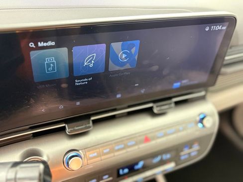 Used 2024 Hyundai Kona SEL FWD image 31