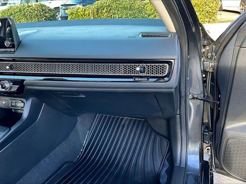 Used 2023 Honda Civic LX image 18