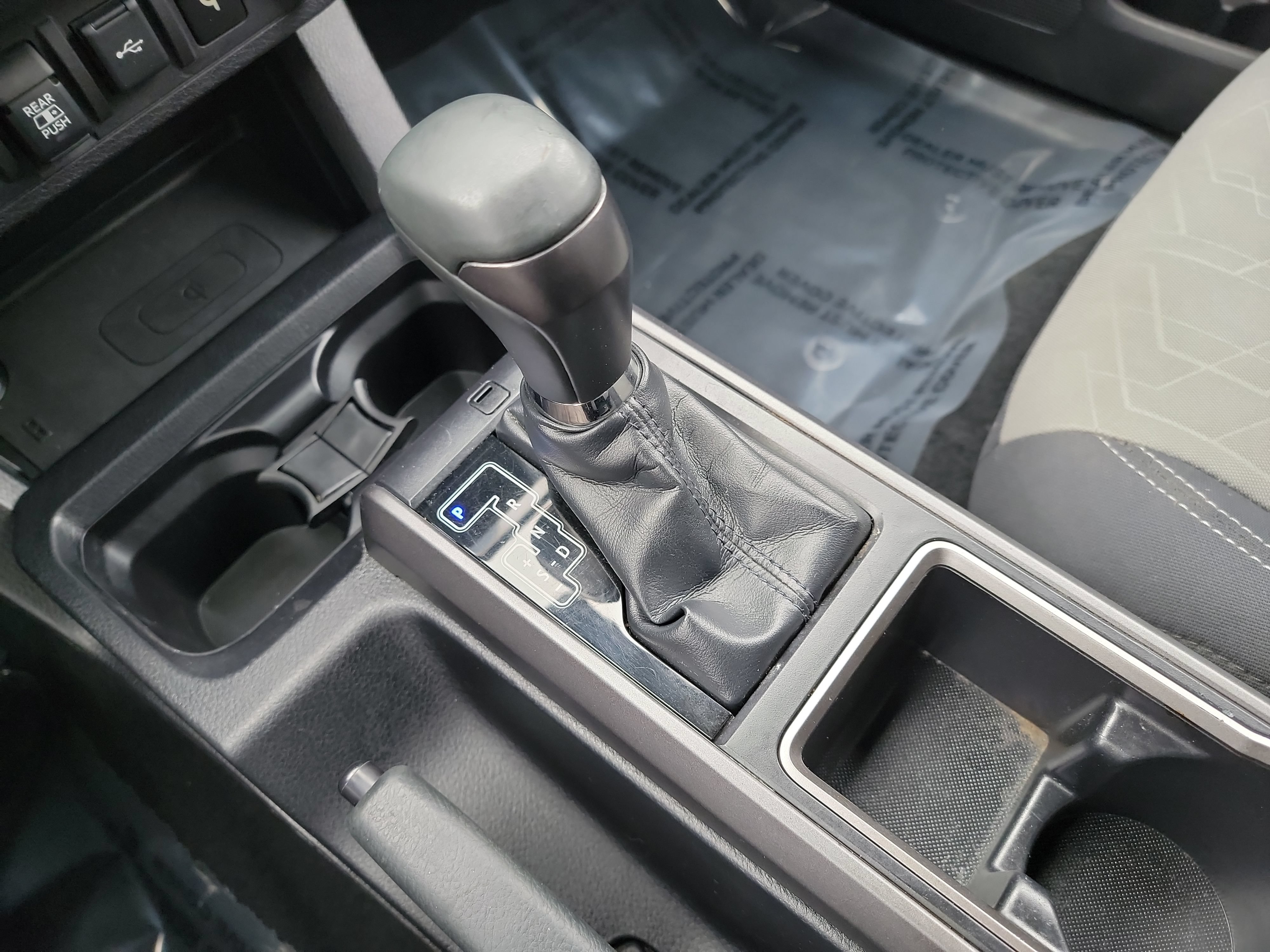 Used 2020 Toyota Tacoma TRD Off-Road AWD/4WD image 26