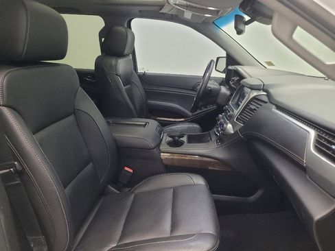 Used 2019 Chevrolet Suburban LT AWD/4WD image 21
