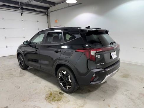 Used 2025 Kia Seltos S FWD image 5