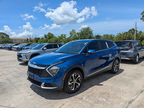 Certified 2023 Kia Sportage EX FWD image 5
