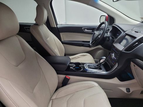 Used 2017 Ford Edge Titanium w/ Equipment Group 302A FWD image 21
