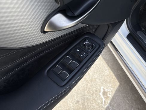 Used 2020 Lexus LS 500 F Sport image 15