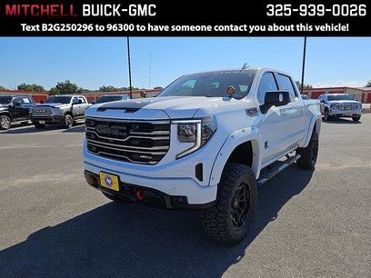 New 2025 GMC Sierra 1500 AT4 w/ AT4 Premium Package