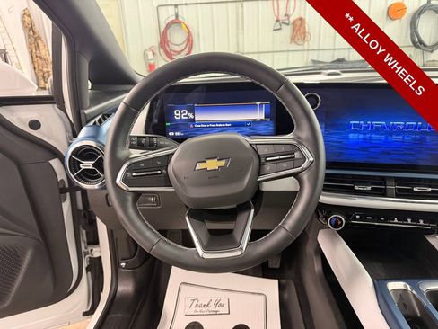 Used 2024 Chevrolet Equinox EV LT w/ LPO, Trailering Package image 16