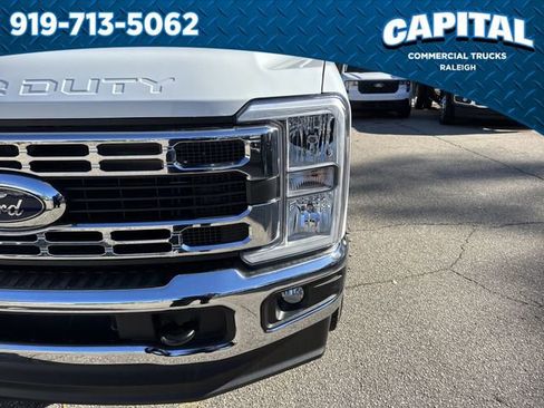New 2025 Ford F350 XL w/ XL Chrome Package image 11