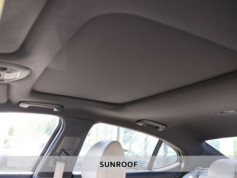 Used 2023 Genesis G70 3.3T w/ Sport Advanced Package image 4