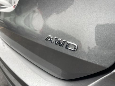 Used 2020 Nissan Rogue S image 8