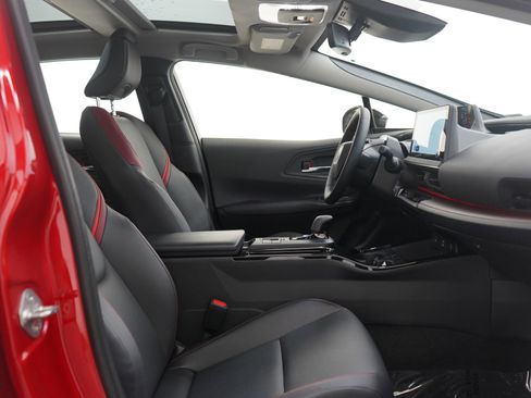 Used 2026 Toyota Prius XSE image 11