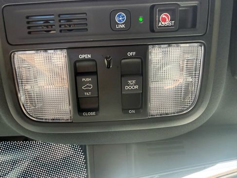 Used 2025 Honda Passport Black Edition image 69