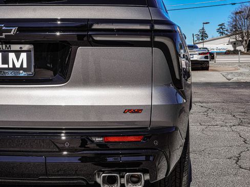 New 2026 Chevrolet Traverse RS w/ LPO, Floor Liner Package image 14