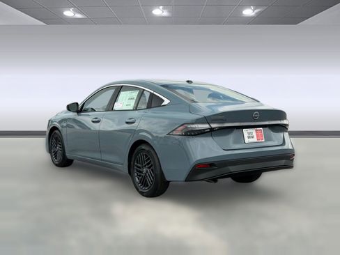 New 2026 Nissan Sentra SV w/ SV Convenience Package FWD image 3