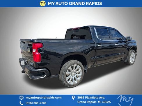 Used 2019 Chevrolet Silverado 1500 High Country w/ Technology Package AWD/4WD image 7