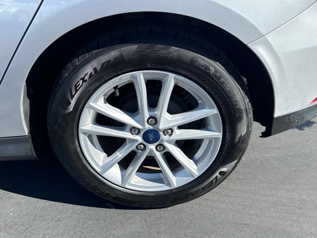 Used 2018 Ford Focus SE FWD image 17