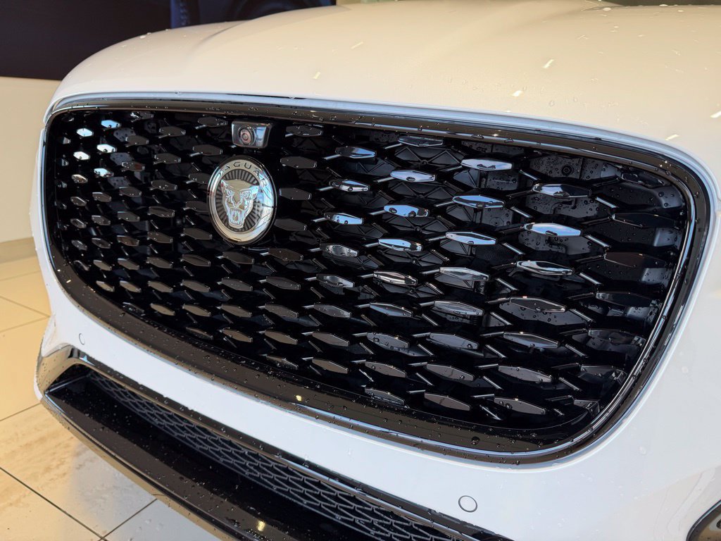 New 2026 Jaguar F-PACE R-Dynamic S AWD/4WD image 6