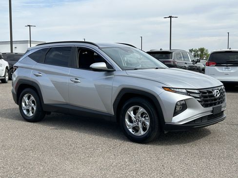 Used 2024 Hyundai Tucson SEL FWD image 6