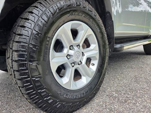 Used 2016 Toyota 4Runner SR5 image 8