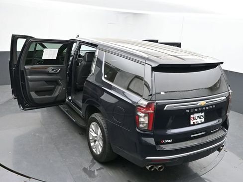 Used 2023 Chevrolet Suburban Premier AWD/4WD image 68