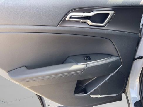 New 2026 Kia Sportage EX FWD image 19