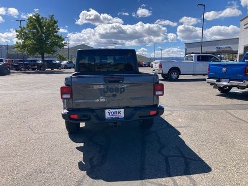 New 2025 Jeep Gladiator Sport AWD/4WD image 7
