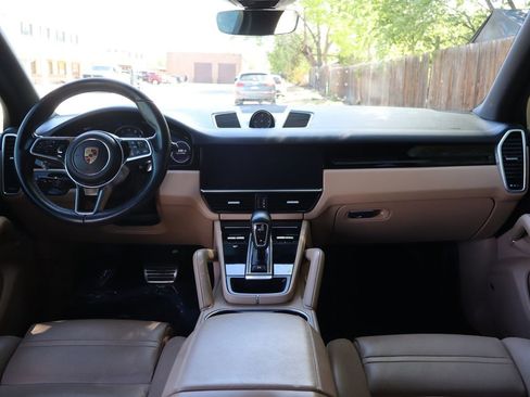 Used 2019 Porsche Cayenne S AWD/4WD image 16