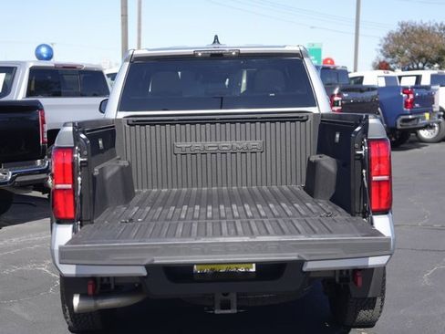 Used 2024 Toyota Tacoma TRD Off-Road image 30