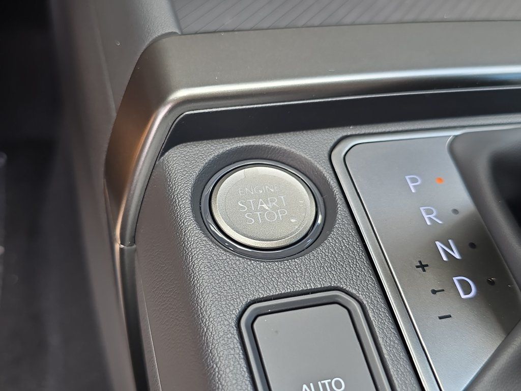 New 2027 Kia Seltos EX w/ EX Panoramic Sunroof Package FWD image 28