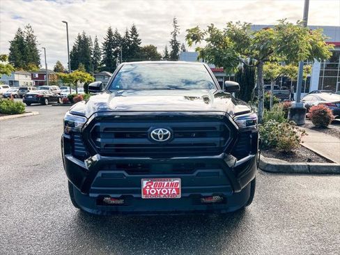 Certified 2025 Toyota Tacoma SR image 5