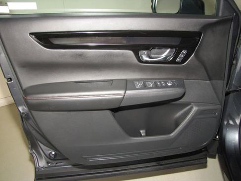 Used 2026 Honda CR-V Sport Touring image 10