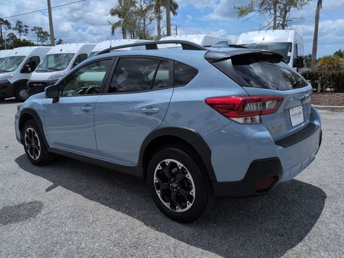 Used 2023 Subaru Crosstrek 2.0i Premium image 7