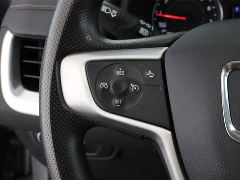 Used 2024 GMC Terrain SLE image 71