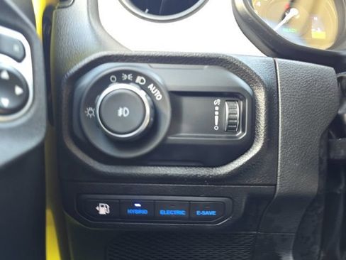 Used 2024 Jeep Wrangler Unlimited AWD/4WD image 11