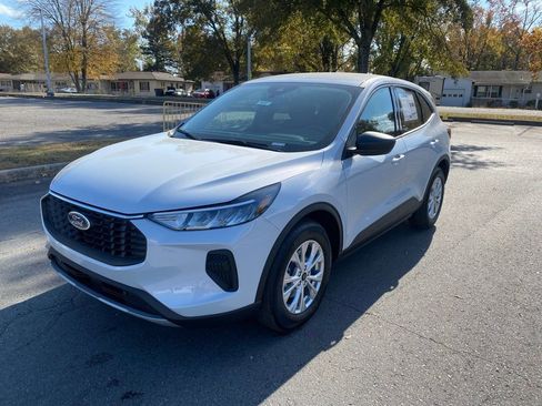 New 2026 Ford Escape Active image 3