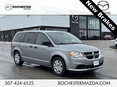 Used 2019 Dodge Grand Caravan SE w/ UConnect Hands-Free Group