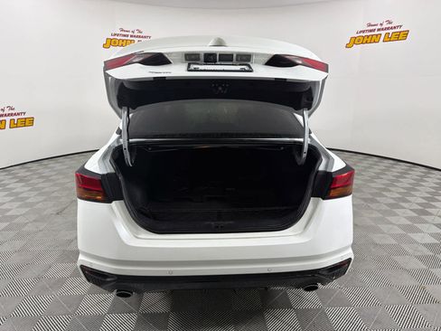 Used 2024 Nissan Altima 2.5 SR w/ SR Premium Package image 5