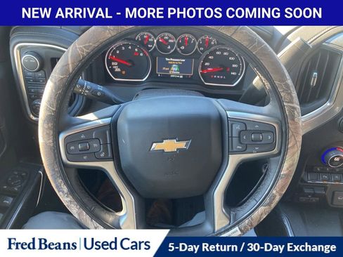 Used 2022 Chevrolet Silverado 1500 LTZ image 11